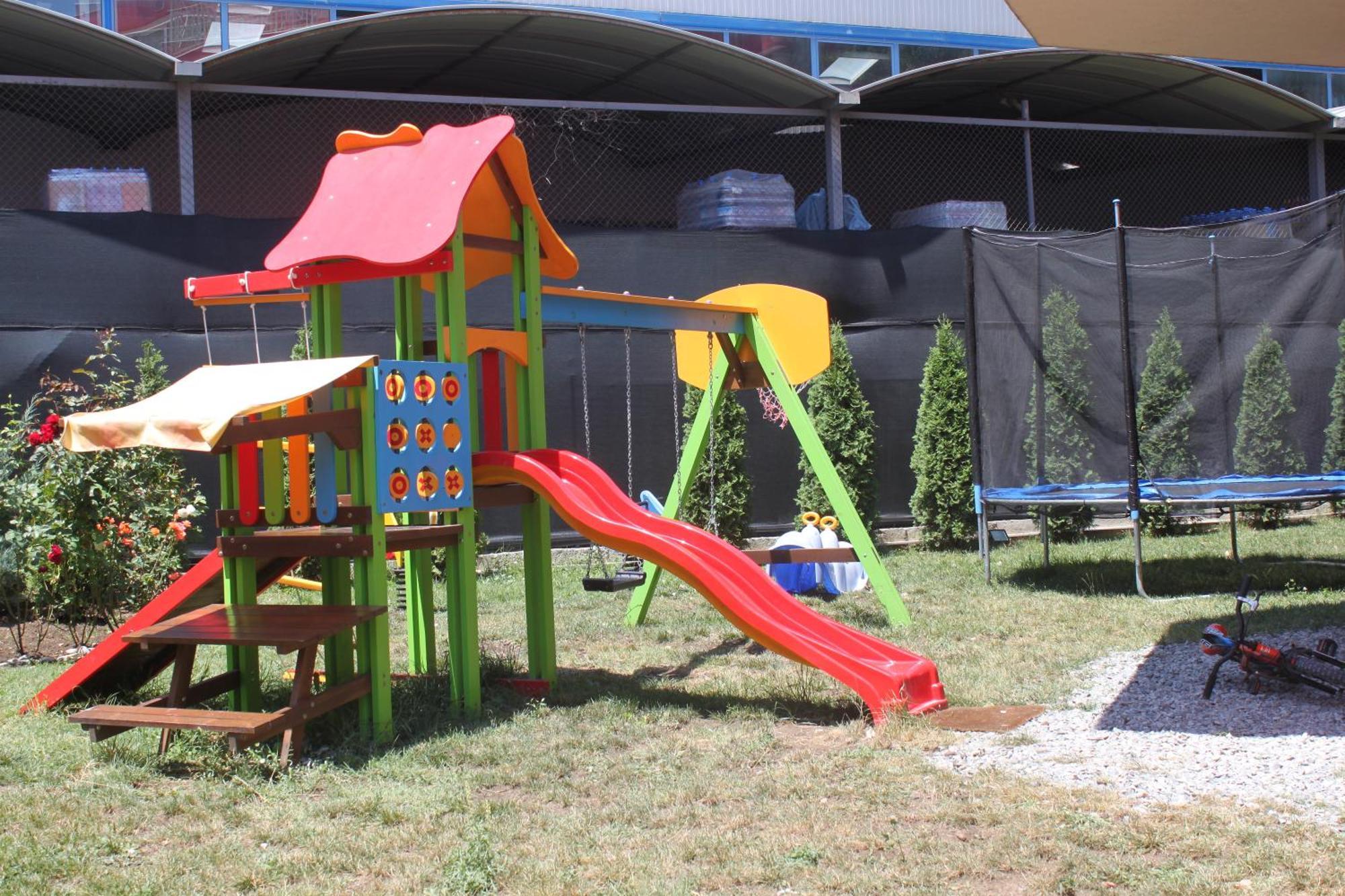 Rose Garden Omax Apartments Pantai Sunny Bagian luar foto