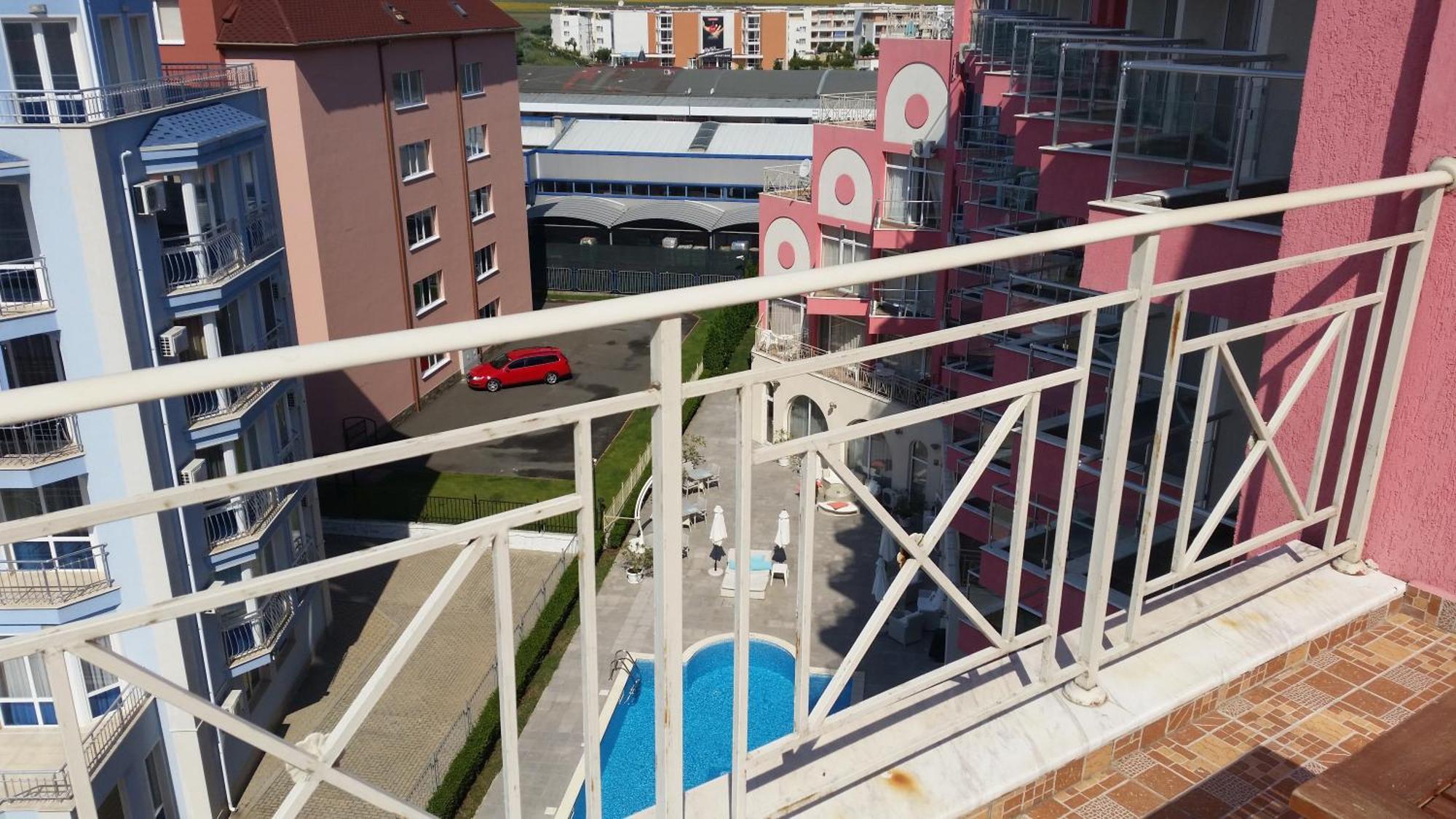 Rose Garden Omax Apartments Pantai Sunny Ruang foto