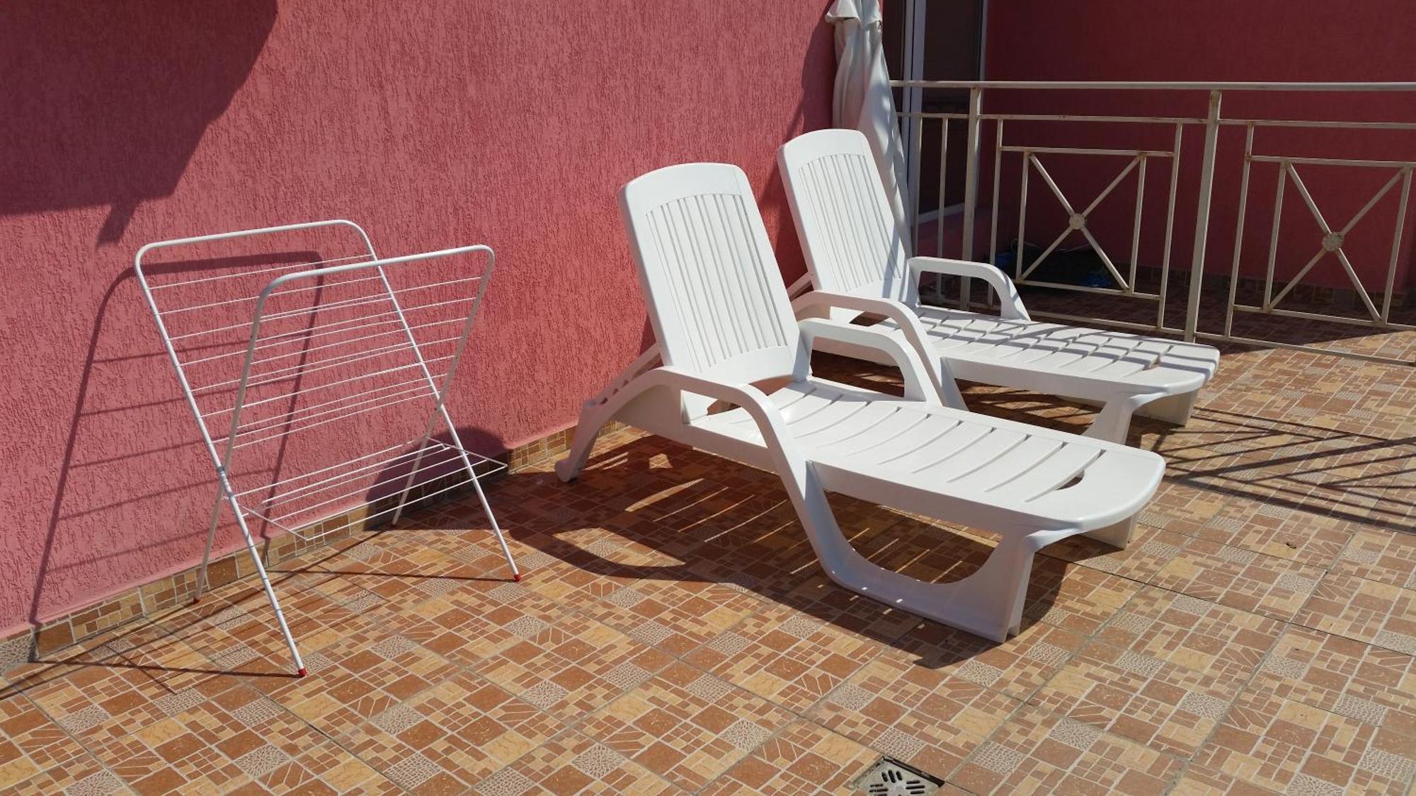 Rose Garden Omax Apartments Pantai Sunny Ruang foto