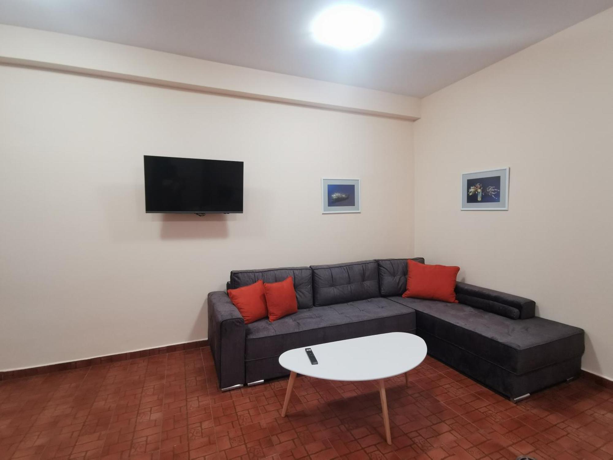 Rose Garden Omax Apartments Pantai Sunny Bagian luar foto